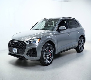 Meilleure offre de qualité d'occasion 2025 Auddiii Q5 Hybrid Plug-in e quattro Premium Plus S Line 55 TFSI AWD d'occasion - Product Image 1