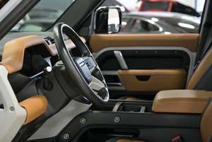 Land Rover Defender 110 X-Dynamic SE 2023 Usado en Excelentes Condiciones - Product Image 4