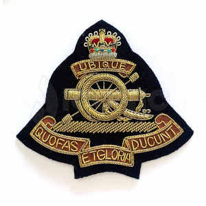 Meilleures ventes : Badges brodés à la main de qualité supérieure, confortables, pour blazers et uniformes, faible MOQ, vente en gros, logo personnalisé - Product Image 1