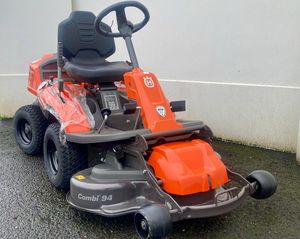 Cortacésped Husqvarna R 214TC de alta calidad con tractor de jardín - Product Image 1