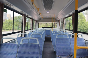 Autobús Eléctrico Usado 2024 con Volante a la Derecha, Batería de Litio, Asientos de Cuero, Cámara Trasera, Autonomía >700km, Potencia del Motor 200-250kW - Product Image 5