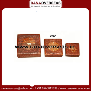 Boîte de rangement pour bijoux en bois écologique poli artisanal avec incrustation en laiton, design carré - Product Image 6