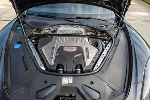 Panamera GTS Sport Turismo 2022, V8 Twin-Turbo, Tracción en las Cuatro Ruedas, Paquete Premium, Sin Modificar - Product Image 5