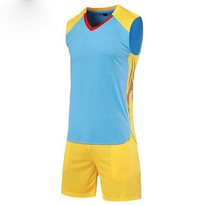Uniformes de Fútbol Personalizados OEM, Ropa Deportiva de Fútbol en Blanco, Uniformes de Voleibol de Secado Rápido con Servicios OEM y ODM para Hombre - Product Image 1