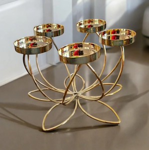 Vente flash : 5 bougeoirs en métal à bras pour un rangement compact et des configurations de décoration polyvalentes - Product Image 1