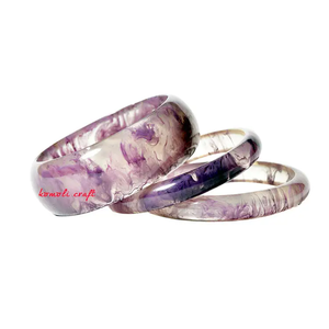 Bijoux indiens faits à la main en résine avec bracelets et bracelets de créateurs en métal en laiton pour la mode et les vêtements ethniques - Product Image 3