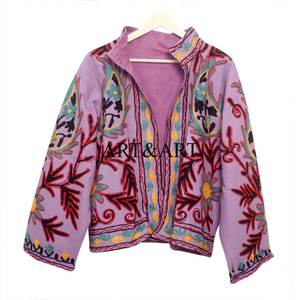 Chaqueta Corta Acolchada 100% Algodón, Bordada a Mano con Diseño Suzani, Estilo Boho, Clásica, Elegante y Ecológica para Mujer - Product Image 6