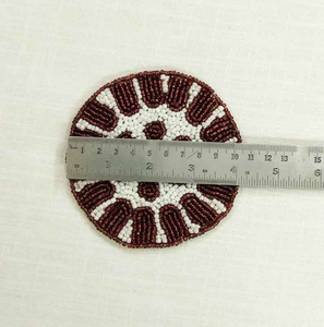 Juego de Posavasos de Té con Cuentas Hechos a Mano de Alta Calidad y Ecológicos, 6 Cuentas Blancas y Marrones, Logotipo Personalizado, Decoración Elegante para Mesa de Té/Café - Product Image 6