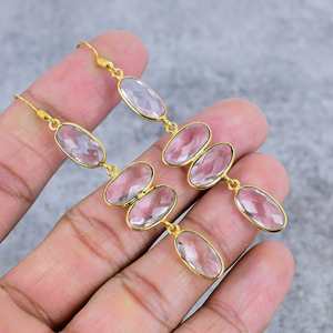 ต่างหูห้อยประดับพลอยโทแพซสีชมพูทรงเหลี่ยม ชุบทองบนเงินแท้ ทำด้วยมือ เหมาะสำหรับเป็นของขวัญงานแต่งงานหรือวันวาเลนไทน์ - Product Image 4