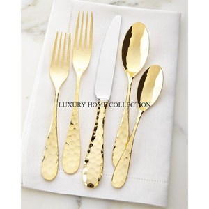 Elegante juego de cubiertos de metal con un diseño elegante hecho de acero inoxidable duradero para un uso duradero en entornos de comedor - Product Image 6