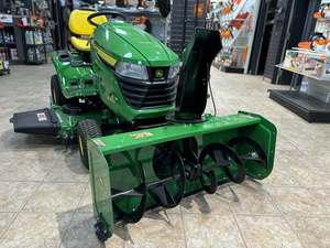 Tracteur de jardin multifonctionnel professionnel à essence avec tondeuse autoportée verte, accessoire lame à neige et bac de ramassage arrière 200L - Product Image 3