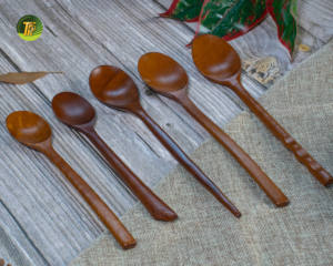 Ustensiles en bois au meilleur prix Cuillère à soupe pour enfants pour la table à manger et les restaurants - Product Image 4