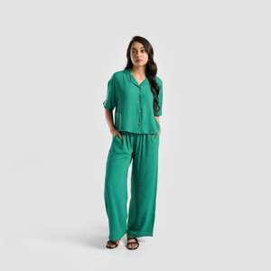 Chemise de Soirée Formelle Verve Chic Rétro Brodé (Vert) 100% Lin pour Automne & Printemps – Tailles XS & XL Disponibles - Product Image 4