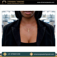 Collier Pendentif Tendance en Or Massif 10K avec Diamants Naturels, Breloques Mode Épée et Dague Médiévales Personnalisées, Bijoux Cadeaux
