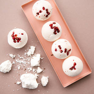 Bombes de bain hydratantes faites à la main de haute qualité avec des huiles naturelles, production européenne, écologiques, pour la vente en gros et les marques privées - Product Image 6