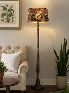 Lampe sur pied en bois de noyer brun rustique |   Abat-jour en tissu multicolore de style antique, abat-jour non inclus, vente en gros - Product Image 4