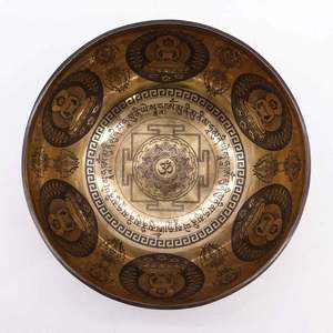 Moon Phase Brass Singing Bowl Negro 10,7x6 cm 650 GM Venta al por mayor a granel para rituales lunares, Reiki y uso de meditación - Product Image 2