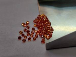 แซฟไฟร์สีส้มให้ความร้อนตามธรรมชาติมีเพียงขนาด1.75มม. ตัดเหลี่ยมเพชรพลอยยอดเยี่ยมคุณภาพเยี่ยม - Product Image 2