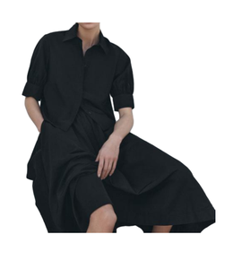 Camisa Corta Negra Moderna para Mujer, Estilo Ejecutivo, Mangas Ajustables, Corte Moderno, Ofrecida por Proveedor Indio en Tallas Personalizadas - Product Image 3