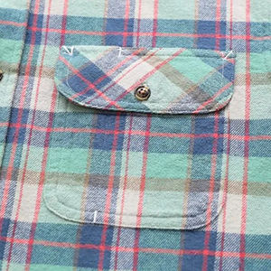 Chemise en flanelle décontractée pour homme, à boutons, unie, manches longues, 2 poches poitrine, poignets ajustables, respirante, écologique, séchage rapide - Product Image 4