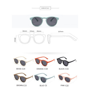 Occhiali Fotocromatici Rettangolari Piccoli alla Moda 2023 per Uomo e Donna, Montatura Leggera Trasparente, Lenti Polarizzate Colorate per Viaggi - Product Image 5
