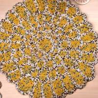 Set de dessous-de-plat et de sous-verres en satin jaune royal, motif bohème, perles artisanales, diamètre 36 cm, léger, cadeau polyvalent et facile à utiliser