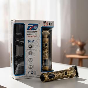 Tondeuse à barbe, nez et cheveux professionnelle 6 en 1 FD-9811, rechargeable, batterie 700 mAh, corps en acier inoxydable, design doré - Product Image 2