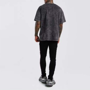 เสื้อยืดคอกลมทรงปกติสำหรับผู้ชาย ผ้าฝ้าย 100% คุณภาพสูง เป็นมิตรต่อสิ่งแวดล้อม สีเทาฟอกกรด รุ่น Heavyweight ของ Crew Fitness Customized - Product Image 5