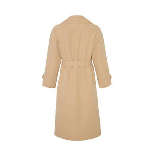 Manteau long élégant décontracté pour femme, beige, double boutonnage, coupe-vent grande taille avec bordure en fourrure et détails imprimés - Product Image 3