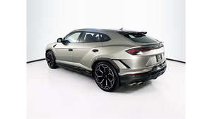Urus Performante 2024 d'occasion en excellent état - Product Image 4