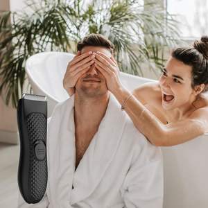 Recortadora de Pelo Unisex Negra Mate, Impermeable IPX7, con 90 Minutos de Autonomía, Cuchilla de Cerámica para Recortar y Afeitar el Cuerpo - Product Image 2