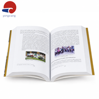 Impression en gros de livres brochés souples, couverture épaisse avec rabats avant et arrière et pages intérieures noir et blanc