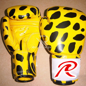 Guantes de Boxeo de Cuero Impresos Personalizados para Adultos, con Cierre de Gancho y Bucle Antideslizante de Alta Calidad de RC Fitness Wear - Product Image 5