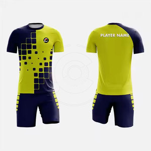Tenue de football personnalisée de qualité supérieure, vêtements de sport, uniforme de football très vendu, fabriqué au Pakistan - Product Image 2