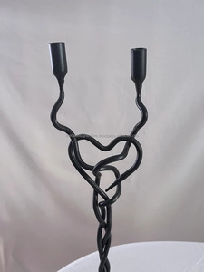 Meilleur bougeoir conique décoratif en métal Design de cœur Décoration de Noël pour le salon La table comprend une autre bougie - Product Image 2