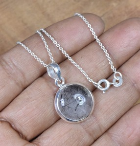 Forme ronde Designer Pendentif Cadeau Pour Elle À La Main Noir Rutile Mode Pendentif 925 En Argent Sterling Gemme Pendentif Bijoux - Product Image 5