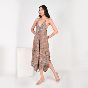 Robe en soie sari décolleté en V profond coupe décontractée longueur thé Belles robes d'été sans manches - Product Image 3