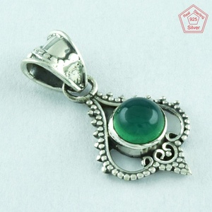 Pendentif en argent sterling 925 avec pierre d'onyx verte, style bohème, bijoux unisexe de Jaipur Silvex Images India - Product Image 2