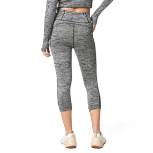 Meilleur prix Leggings Capri taille haute confortables pour femmes Dernière mode Respirant Workout Service OEM pour adultes - Product Image 3