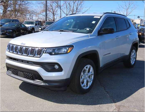 Usado cuidadosamente 2024 Jeep Compass Latitude 4dr SUV 4WD - Product Image 4