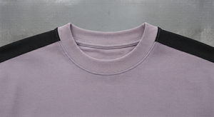 เสื้อยืดโอเวอร์ไซส์ผู้ชาย แขนสั้น คอวี แต่งสีตัดกัน สไตล์สตรีทแวร์ลำลอง - Product Image 5