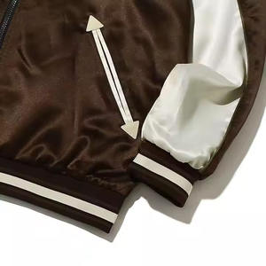 Chaqueta universitaria de satén de alta calidad, chaqueta de béisbol Bomber personalizada OEM para moda urbana y chaqueta universitaria de estilo universitario - Product Image 4