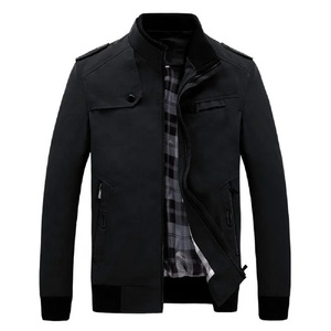 Chaqueta de bombardero cortavientos de invierno al por mayor para hombre con cuello levantado estilo urbano logotipo personalizado reversible impermeable de alta calidad - Product Image 4
