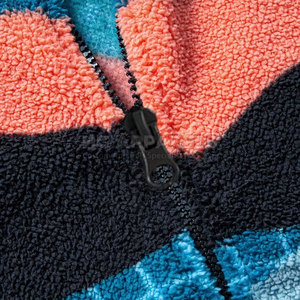 Veste d'hiver en laine sherpa de luxe, chaude, avec logo sur le devant, design écologique et coupe-vent, finition lisse et coupe confortable - Product Image 4