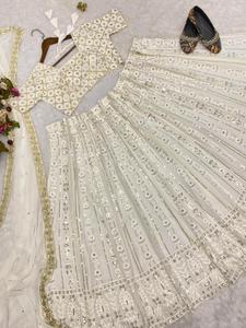 Lehenga choli georgette ลำดับหนัก lehenga choli คอลเลกชันเครื่องแต่งกายของบุคคล - Product Image 5
