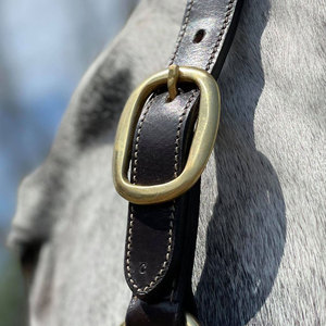 Halter acolchado con cierre a presión Halter acolchado suave con cierre a presión y costuras en contraste - Product Image 3