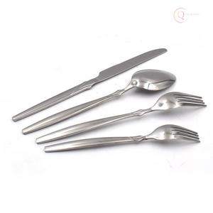 Ensemble de couverts classiques en acier inoxydable pour hôtels et fêtes |   Couverts professionnels écologiques avec couleurs personnalisées - Product Image 5