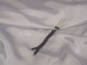 Premium Vantage Fancy Modern Luxury Brass Hot Selling Embossed Branch Cutlery Flatware <b>Set</b> for Kitchen <b>Weeding</b> Usage Party usage - Product Image 3