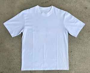 Camiseta de Punto Transpirable Personalizable con Logotipo Personalizado, Estilo Urbano, Diseño Ajustado, Métodos de Serigrafía e Impresión por Agua - Product Image 2