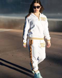 เสื้อฮู้ดใส่ได้ทั้งชายและหญิงมีฮู้ดคอตตอนฟลีซปักลาย100% ฤดูหนาวโลโก้ออกแบบได้ตามที่ต้องการ - Product Image 2